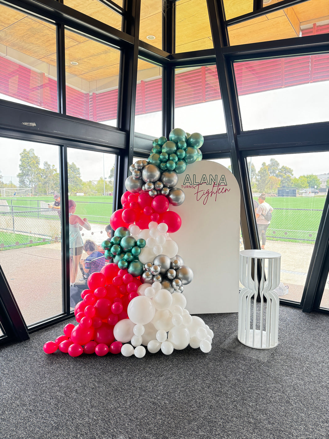 Keep It Simple - Party Package